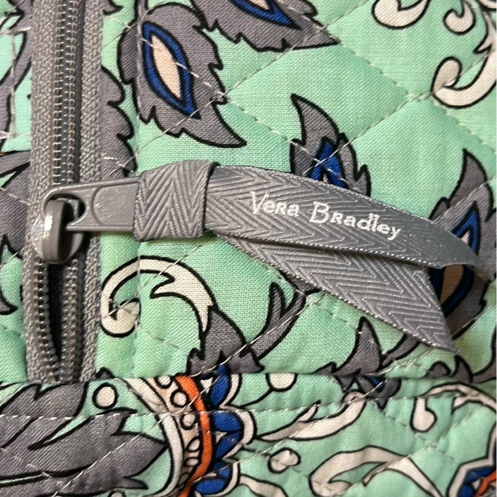 Vera Bradley Quilted Baby Bag w/ Changing Pad – Mint Paisley – NWOT - Picture 4 of 6